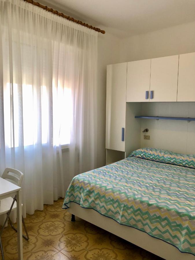 Albergo Elena Garni Caorle Eksteriør bilde